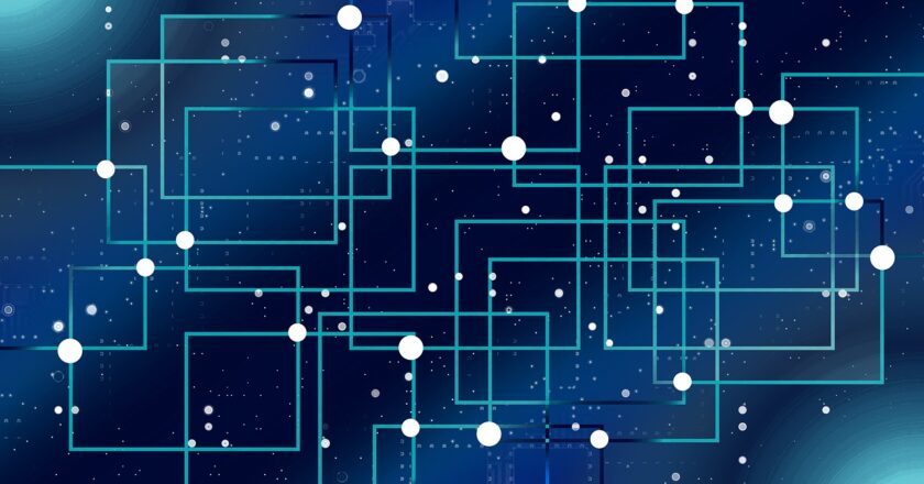 What Is Edge Computing? Benefits, Uses & Future Explained